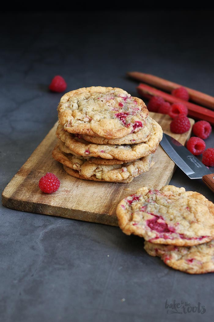 Rhubarb Raspberry Cookies | Bake to the roots