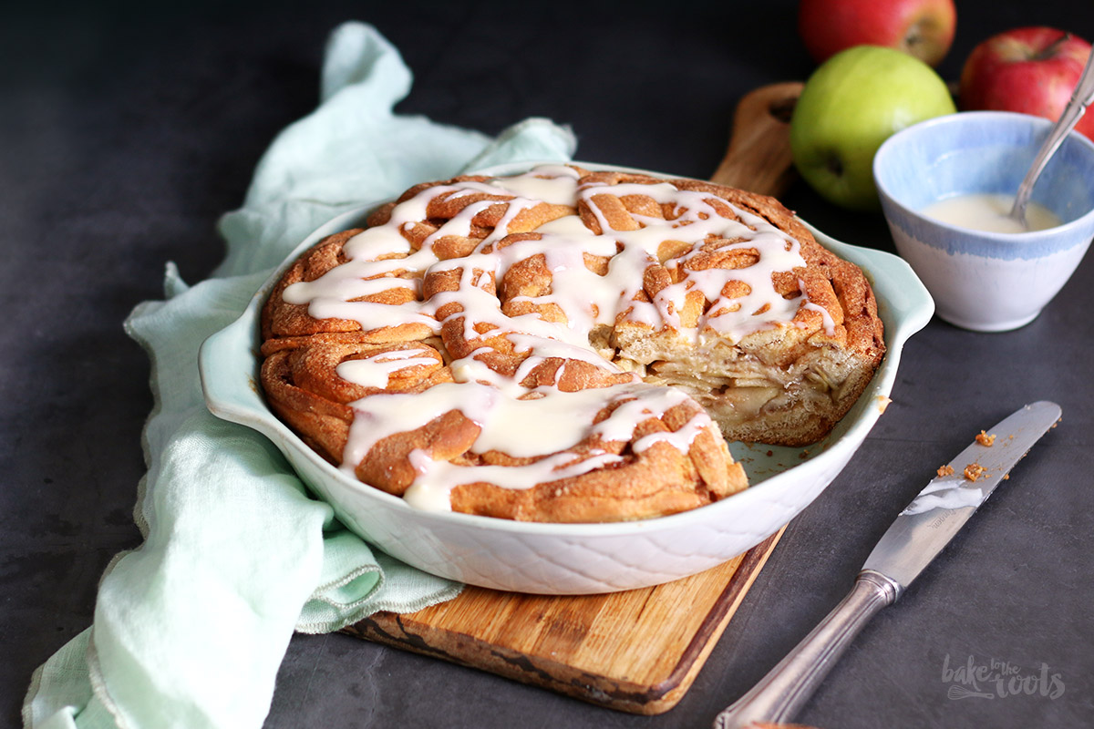 Cinnamon Roll Apple Pie | Bake to the roots