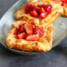 Puddingteilchen mit Erdbeeren | Bake to the roots