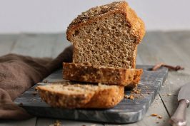 Schnelles Körnerbrot | Bake to the roots