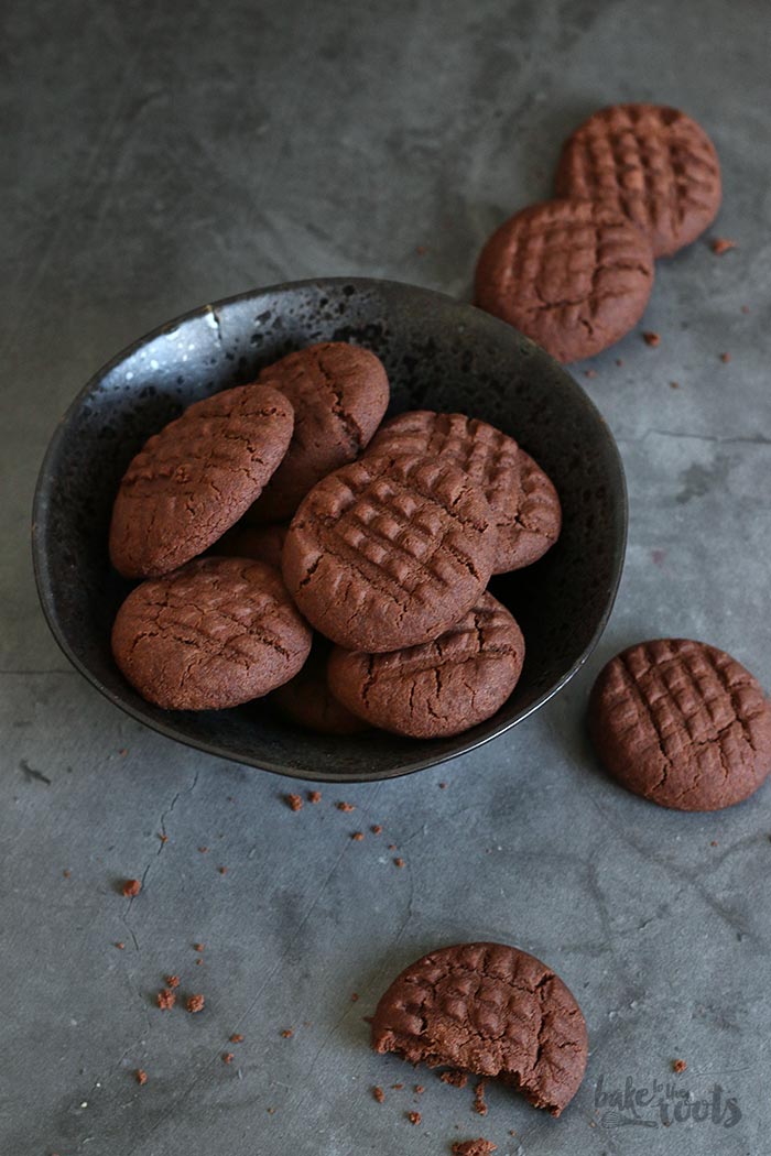 Chocolate Biscuits | Bake to the roots
