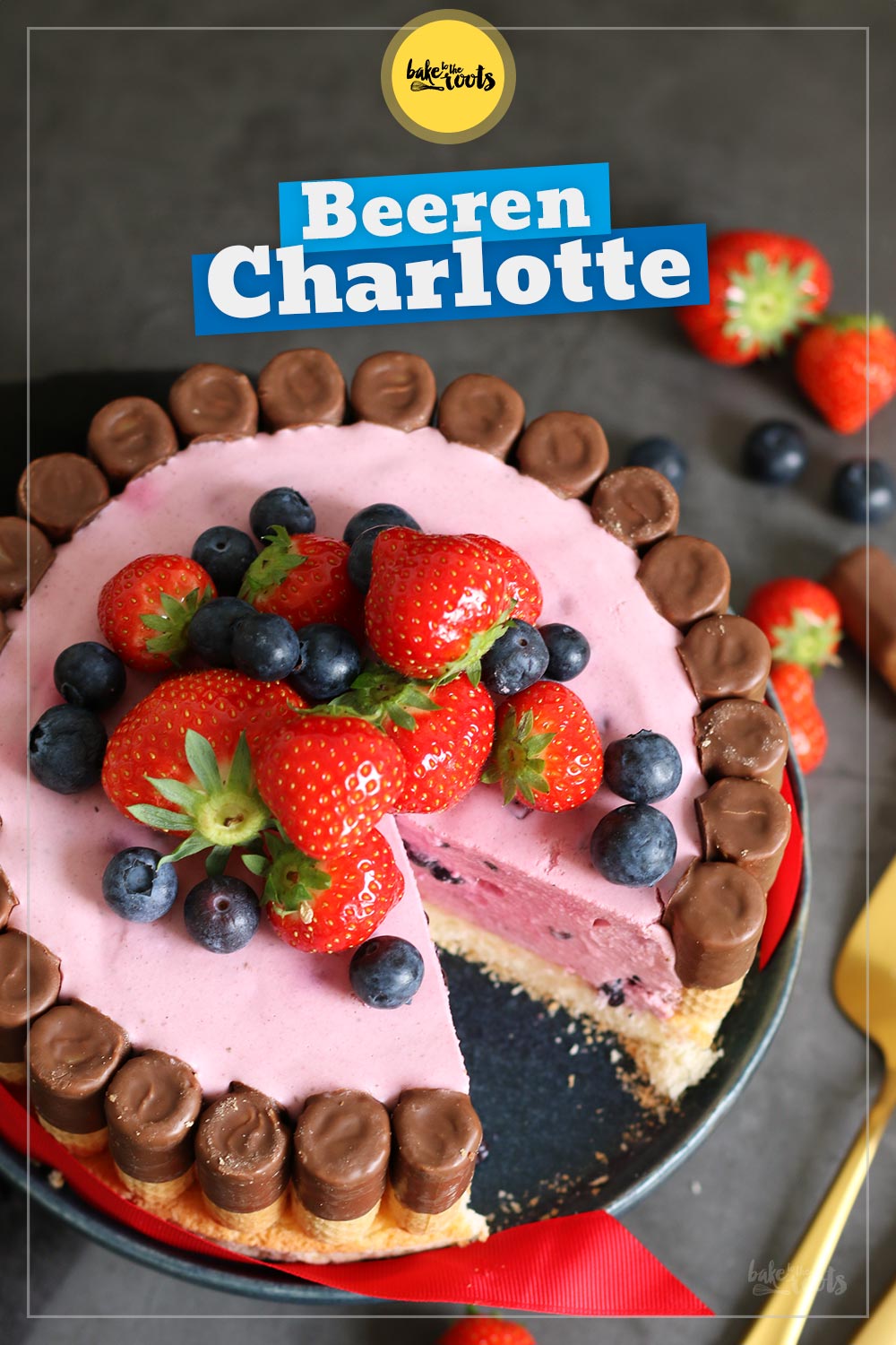 Erdbeeren Blaubeeren Charlotte | Bake to the roots