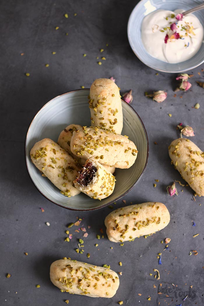 Date Pistachio Ma'amoul | Bake to the roots