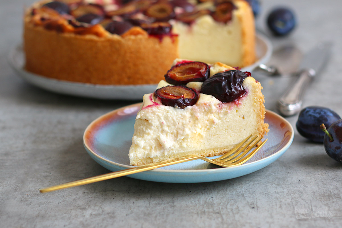 Grießbreikuchen mit Zwetschgen | Bake to the roots
