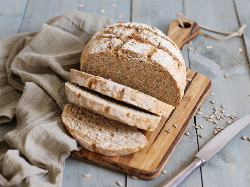 Einfaches Körnerbrot | Bake to the roots