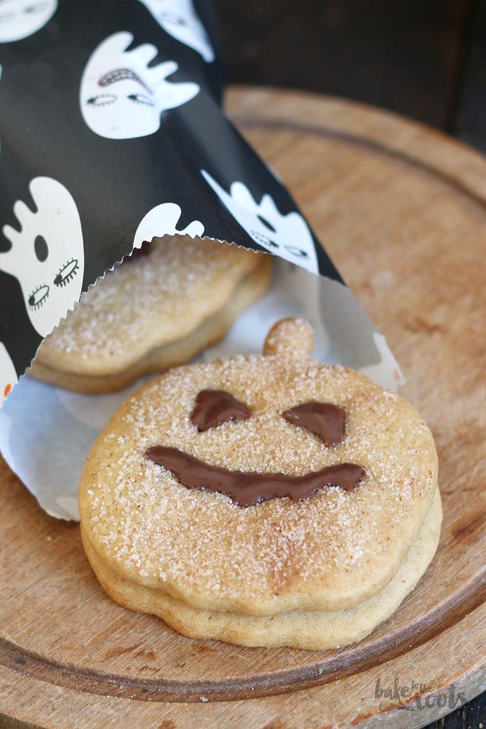Jack O'Lantern Cookies | Bake to the roots