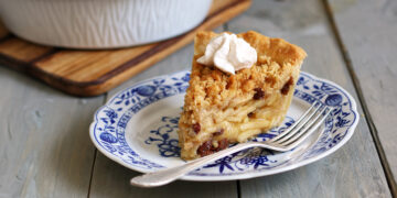 Apple Crumble Pie | Bake to the roots
