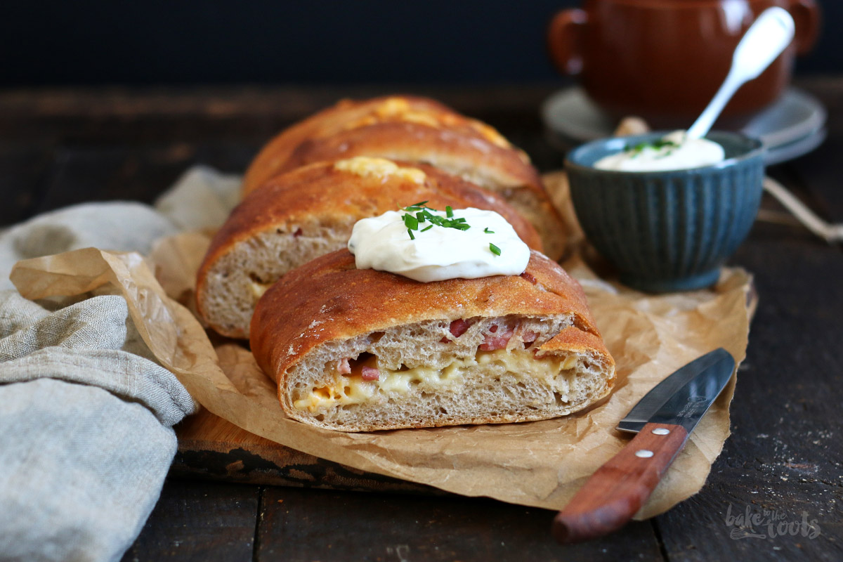 Handbrot mit Speck und Käse | Bake to the roots