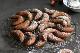 Lebkuchen Nougat Kipferl | Bake to the roots