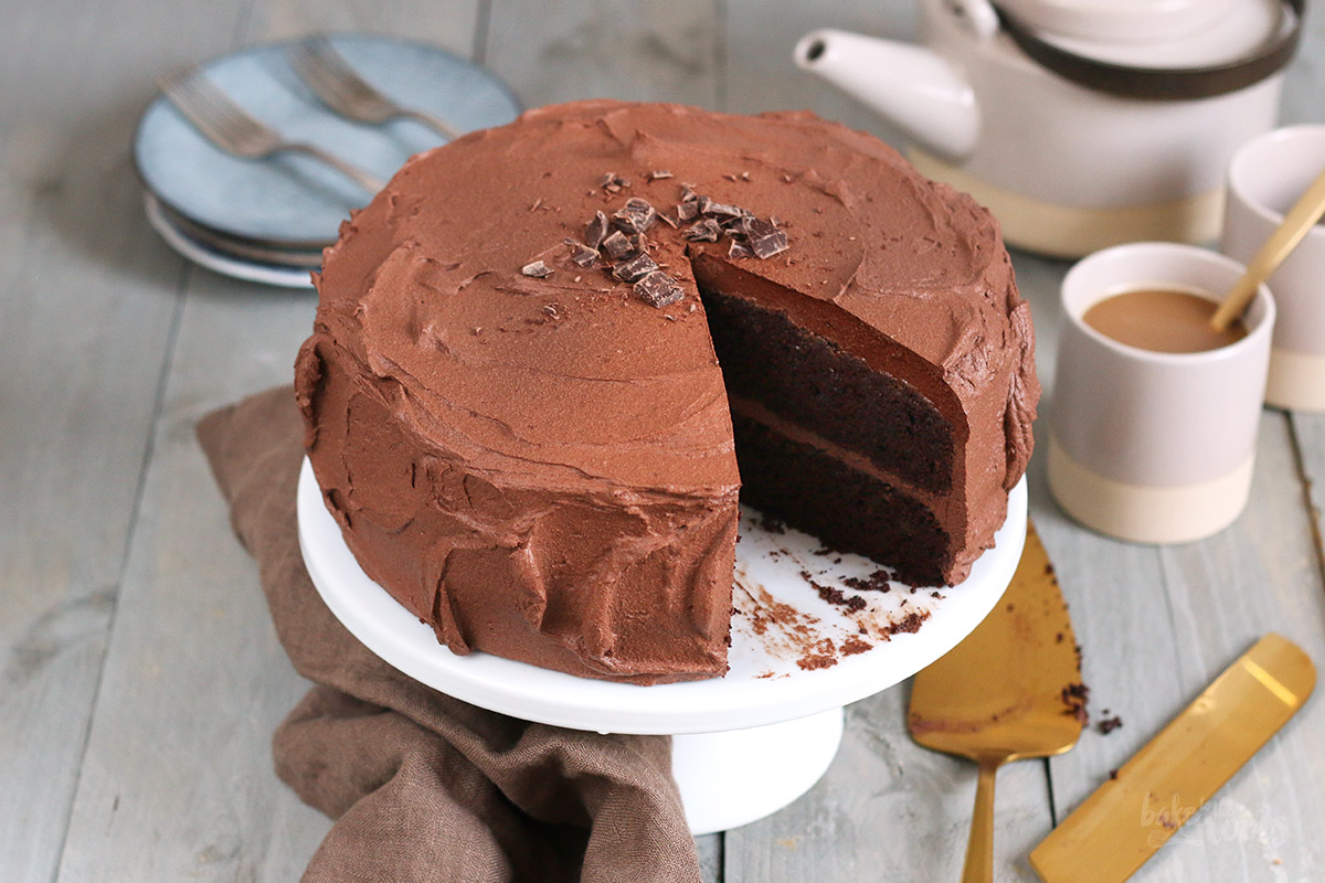 Keto Chocolate Cake (sugar-free & low-carb) | Bake to the roots