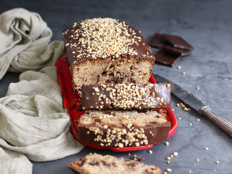 Saftiger Haselnuss Schoko Kastenkuchen | Bake to the roots