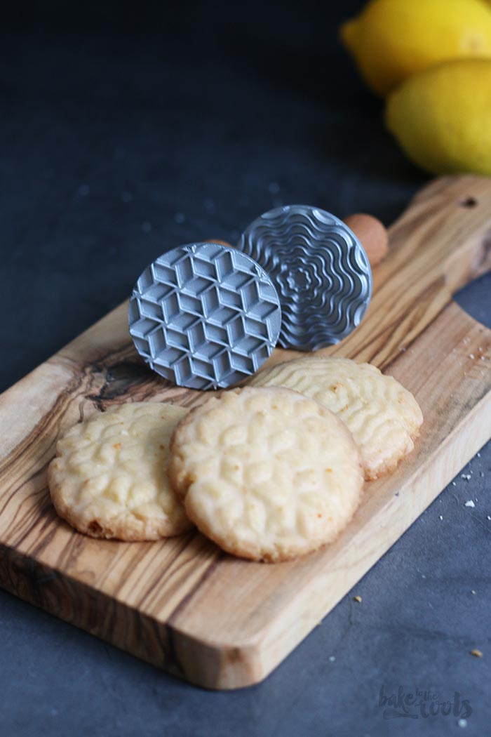Stamped Citrus Shortbread Cookies | Bake to the roots
