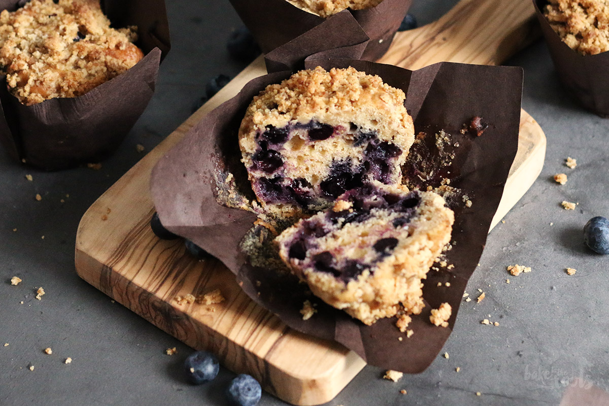 Blueberry Streusel Muffins | Bake to the roots