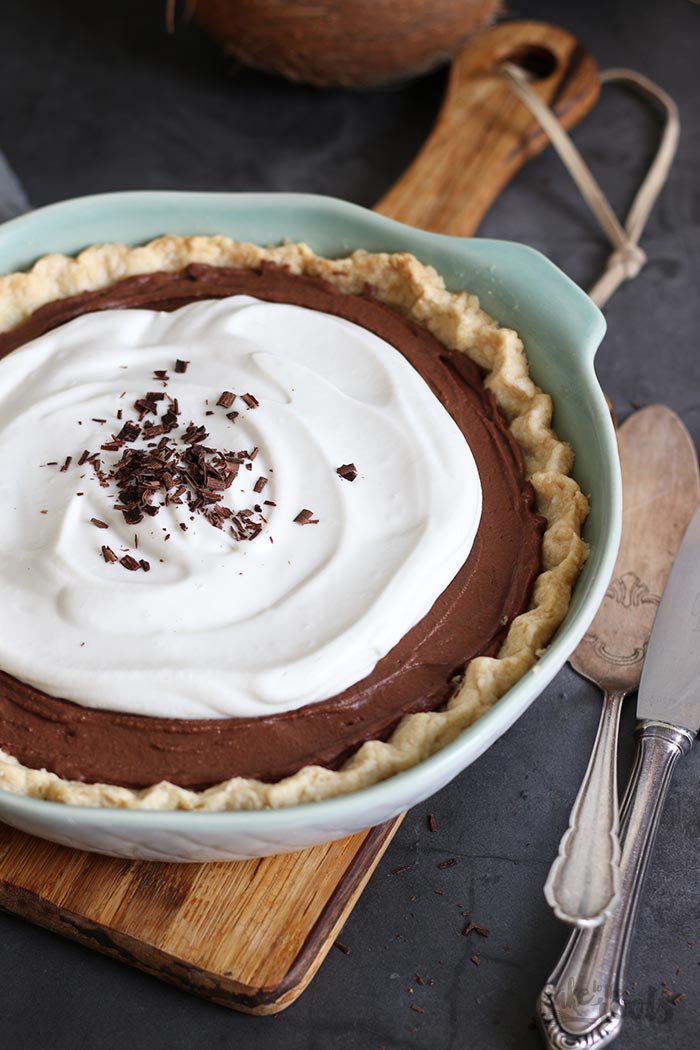 Vegan Chocolate Coconut Cream Pie | Bake to the roots