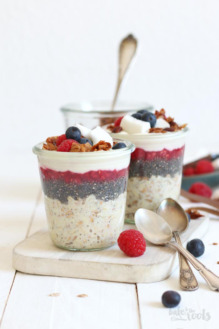 Vegane Overnight Oats mit Gebackenem Granola