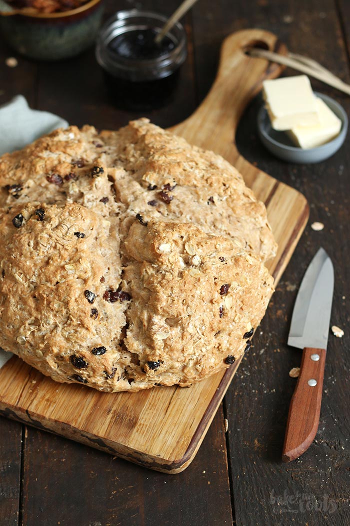 Irish Soda Bread with Raisins and Cranberries | Bake to the roots
