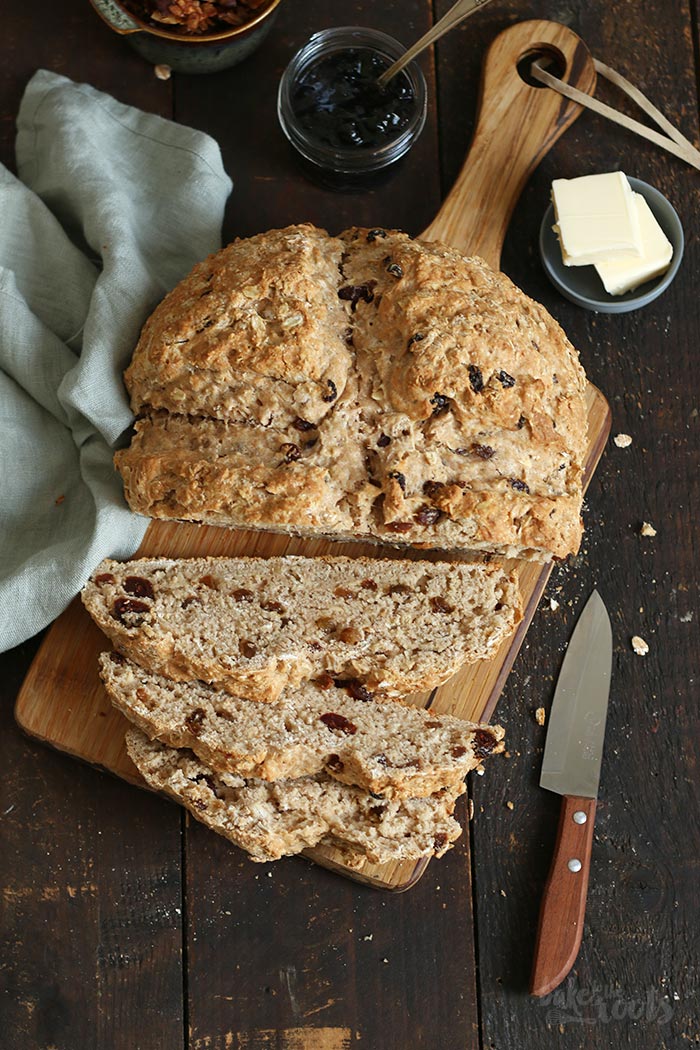 Irish Soda Bread with Raisins and Cranberries | Bake to the roots