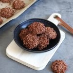 Sugar-Free No-Bake Amaranth Chocolate Cookies | Bake to the roots