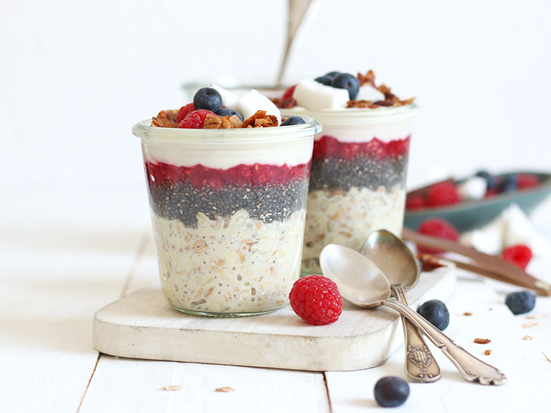 Vegan Overnight Oats with Baked Granola | Bake to the roots