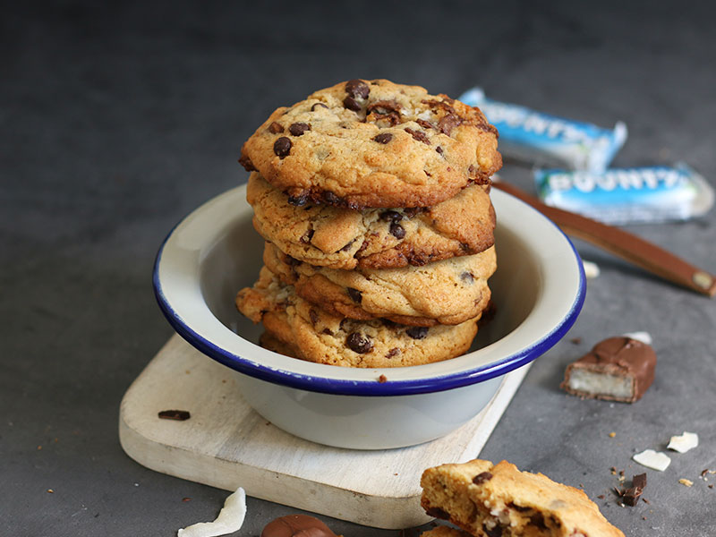 Bounty Chocolate Chip Cookies | Bake to the roots