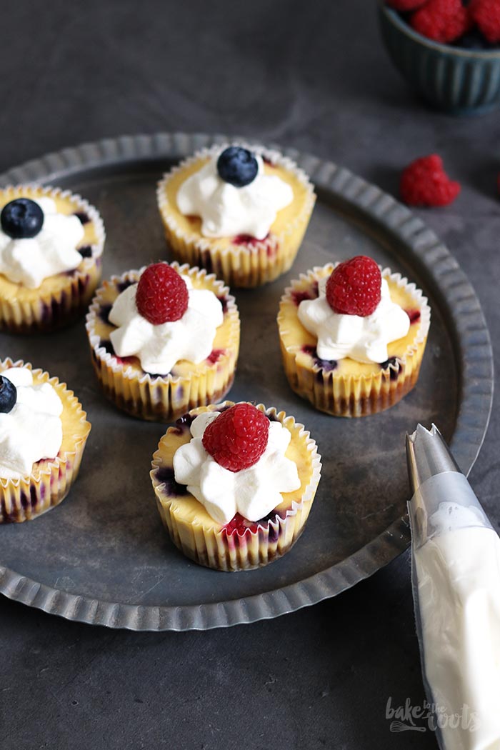 Mini Berries Cheesecakes | Bake to the roots