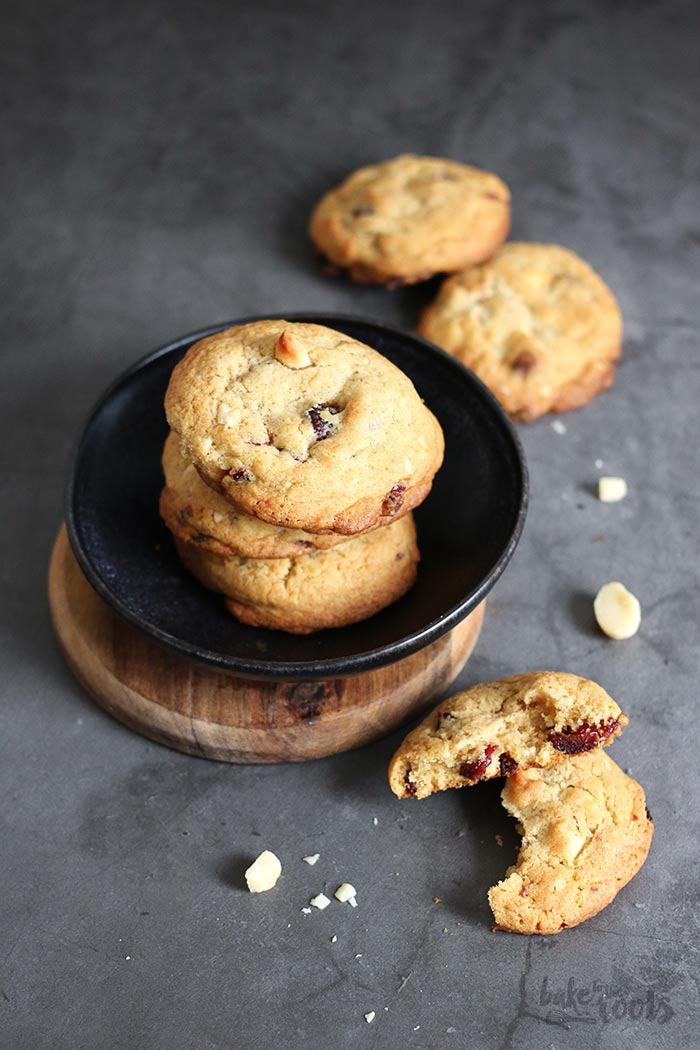 Macadamia Cranberry White Chocolate Cookies | Bake to the roots