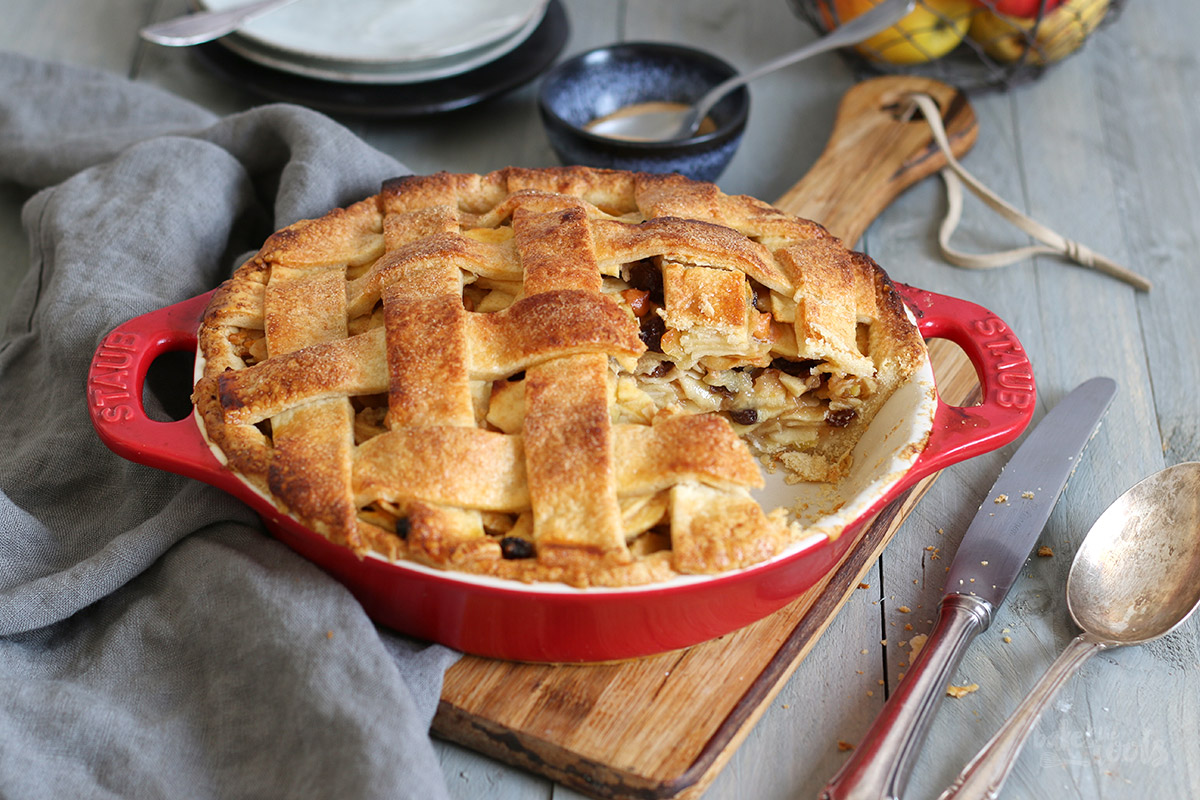 Classic Apple Pie | Bake to the roots