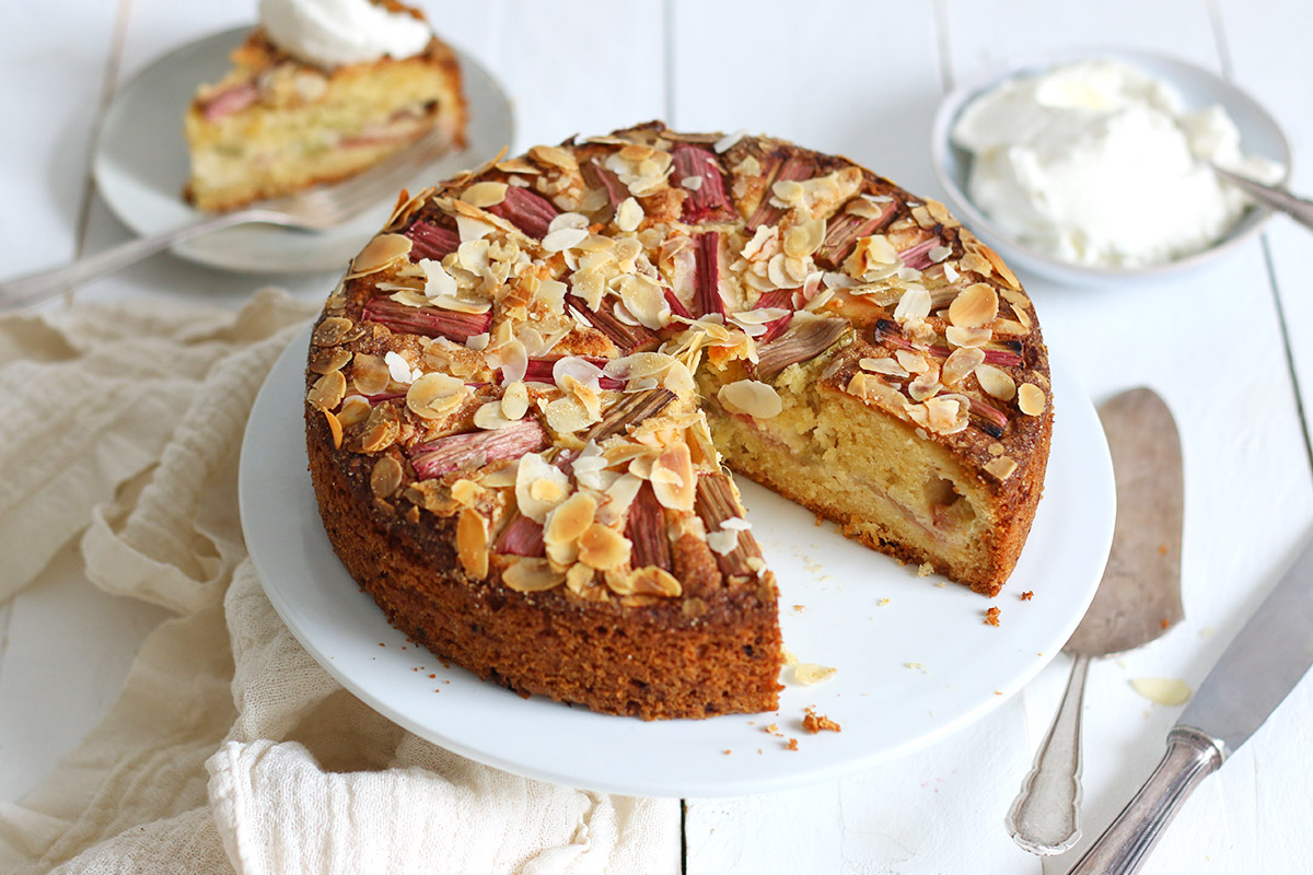 Almond Rhubarb Cake | Bake to the roots