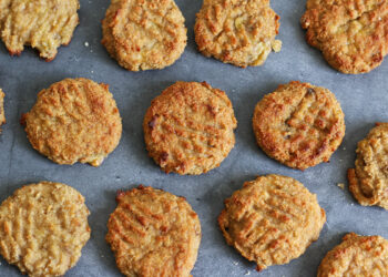 Peanut Butter Banana Bread Cookies | Bake to the roots