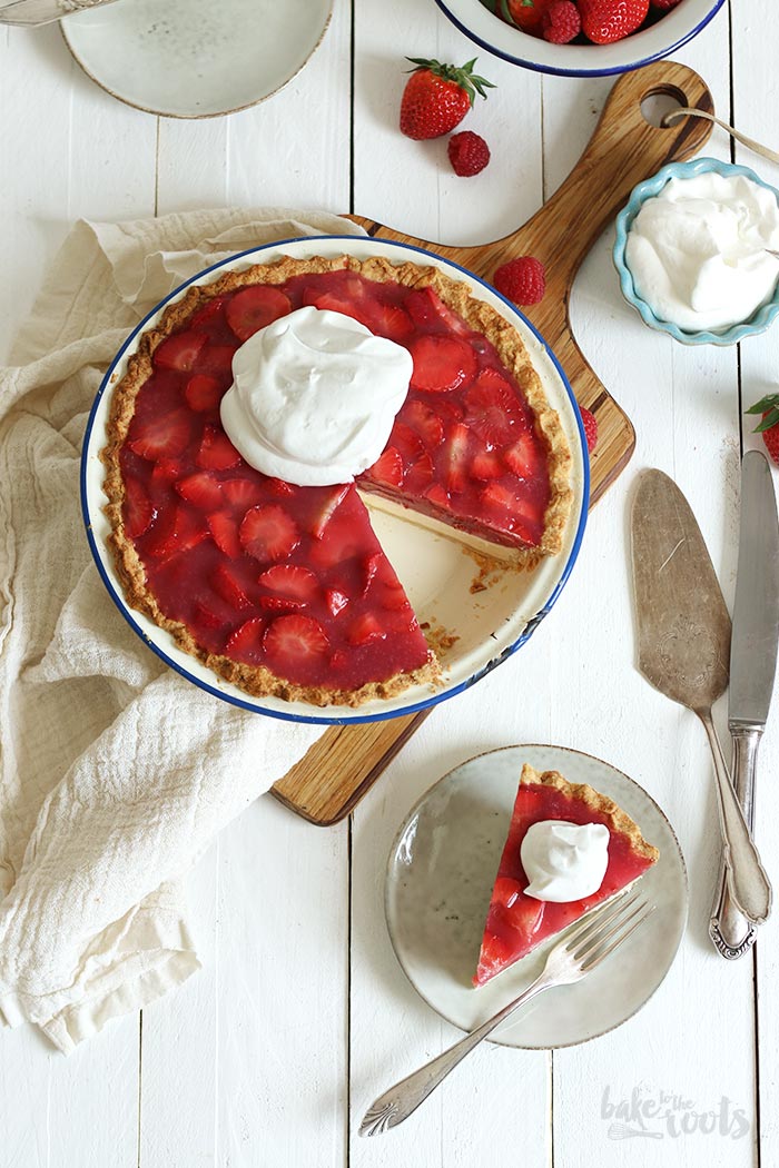 Strawberry Cheesecake Pie | Bake to the roots