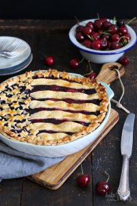 American Sour Cherry Blueberry Pie | Bake to the roots