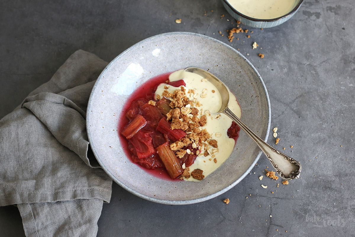 Rhubarb Compote with Vanilla Sauce and Streusel | Bake to the roots
