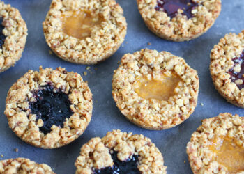 Oatmeal Spelt Jammies | Bake to the roots