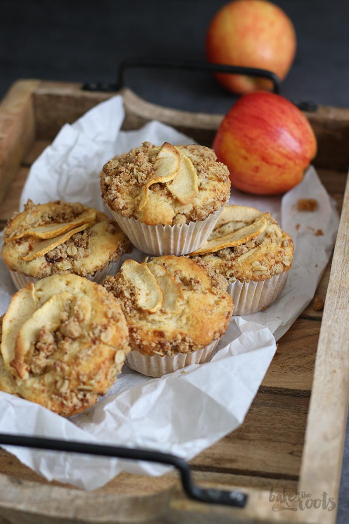 Apple Pie Streusel Muffins | Bake to the roots