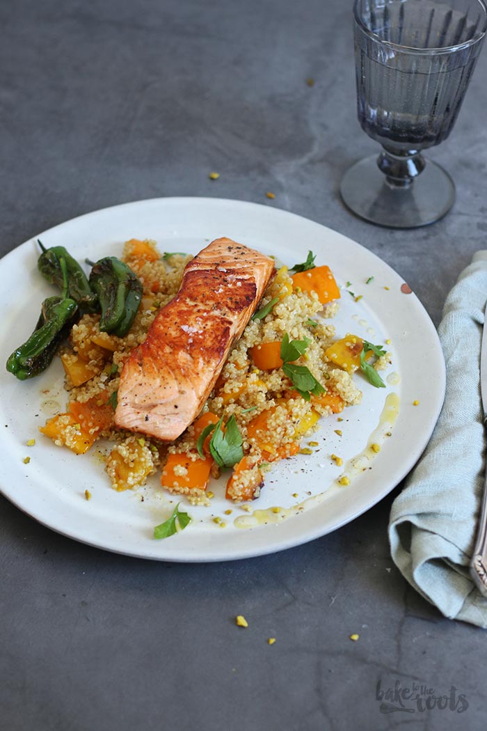 Salmon with Roasted Pepper Quinoa Salad | Bake to the roots