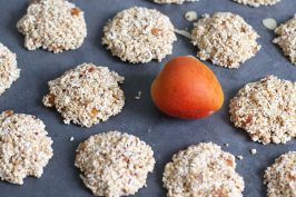 No-Bake Amaranth Apricot Almond White Chocolate Cookies | Bake to the roots