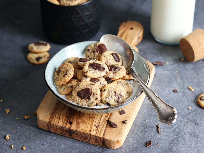 Cereal Browned Butter Chocolate Chip Cookies | Bake to the roots