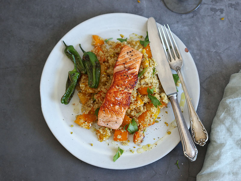 Salmon with Roasted Pepper Quinoa Salad | Bake to the roots