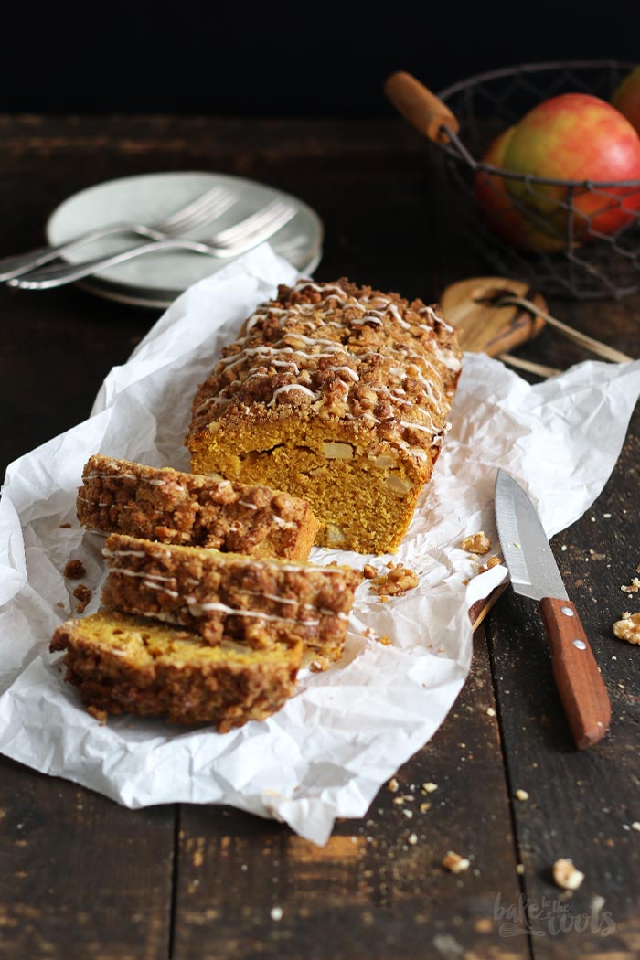 Pumpkin Apple Bread | Bake to the roots