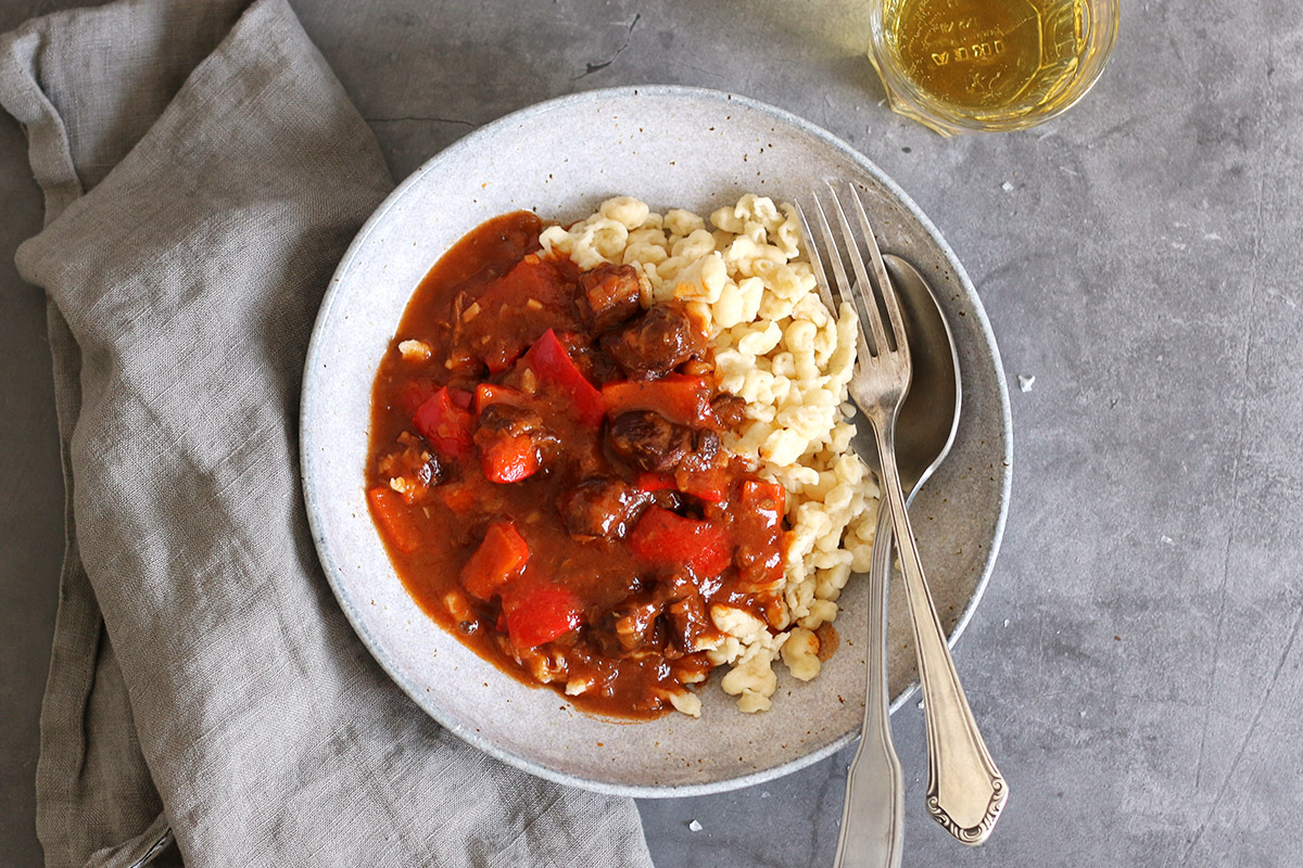 Ungarisches Gulasch | Bake to the roots
