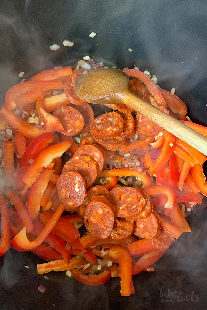 One Pot Chicken Chorizo Jambalaya | Bake to the roots