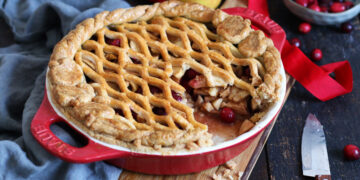 Apple Cranberry Pie | Bake to the roots