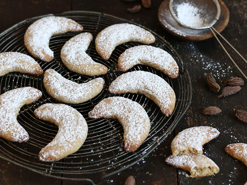 Kardamom Kipferl | Bake to the roots