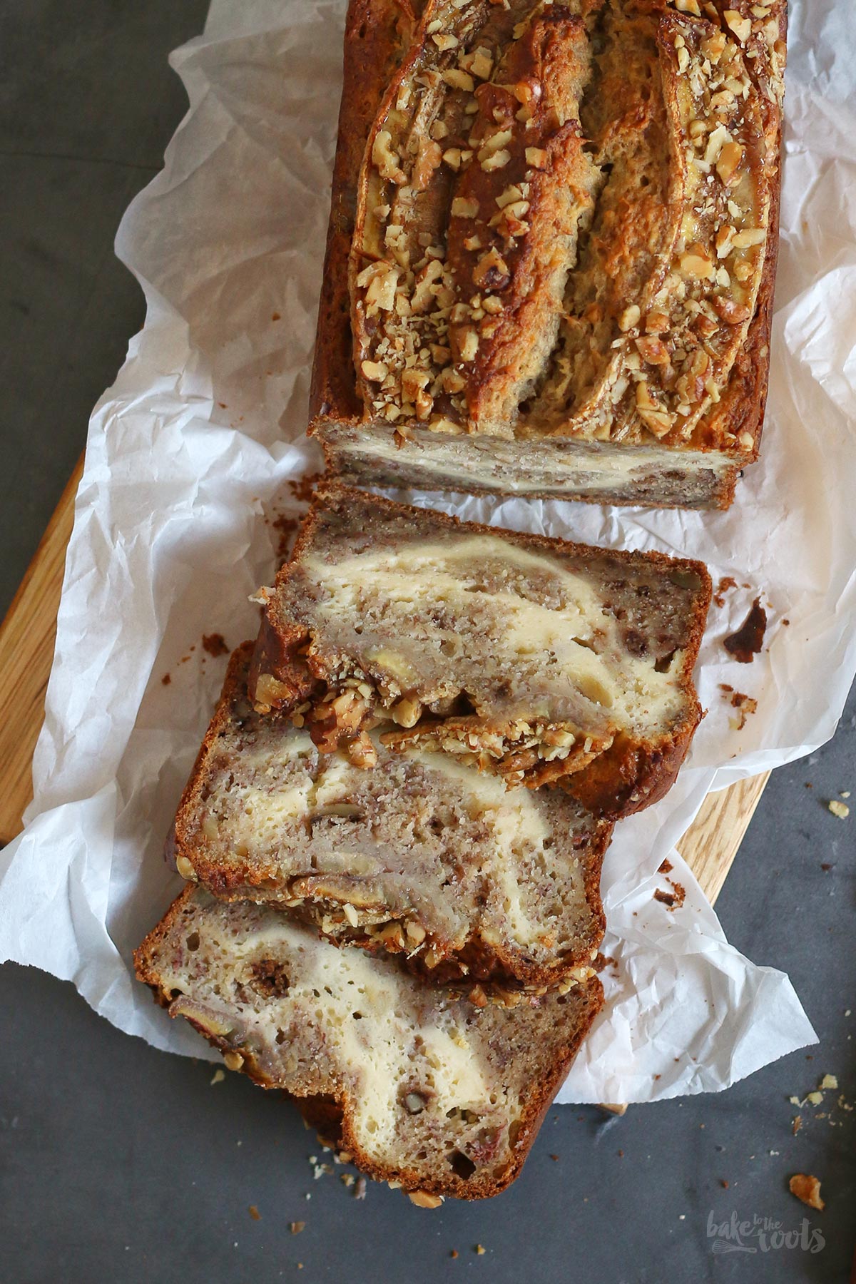 Bananenbrot mit Cream Cheese Swirl | Bake to the roots