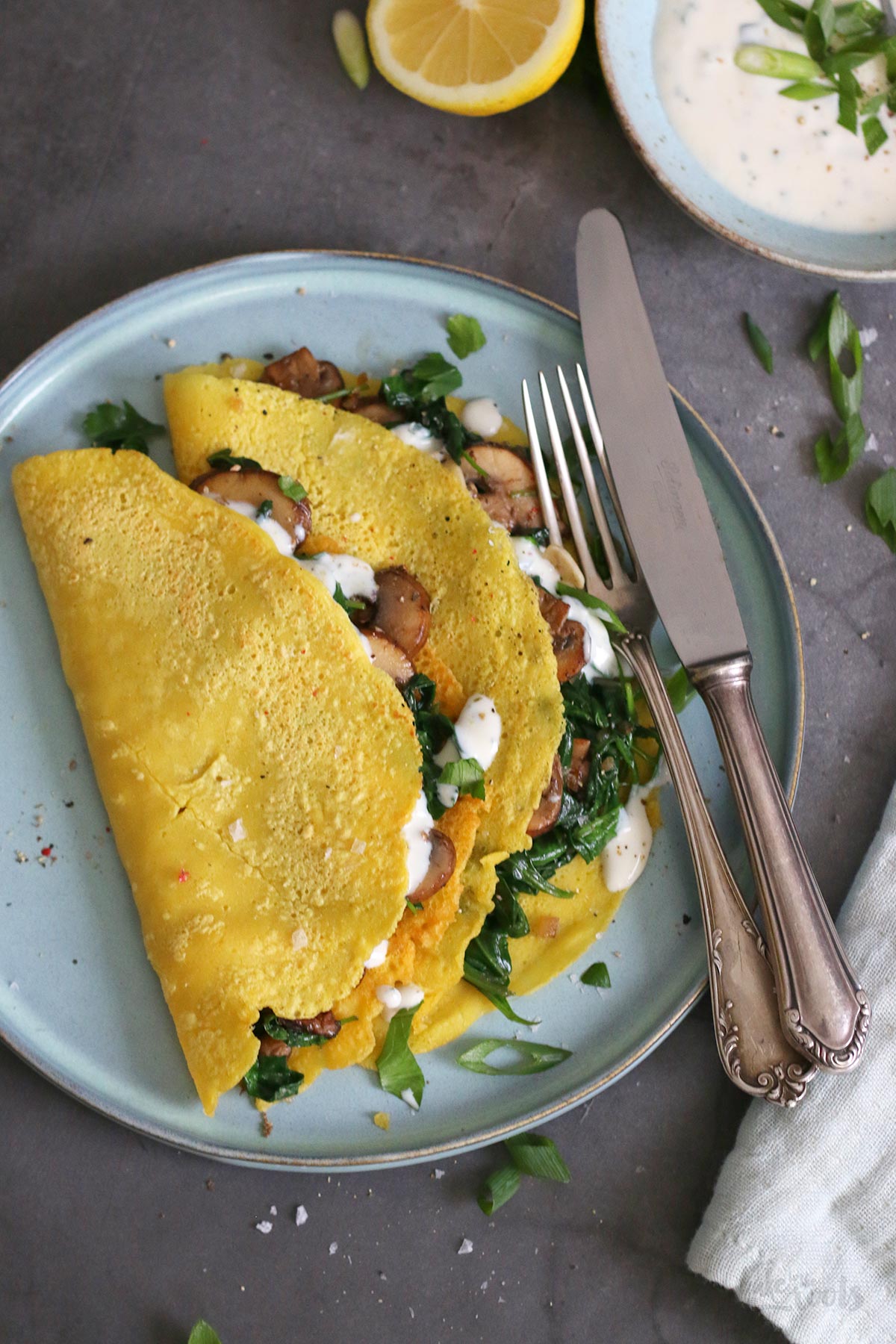 Vegan Chickpea Turmeric Crêpes with Spinach and Mushrooms | Bake to the roots