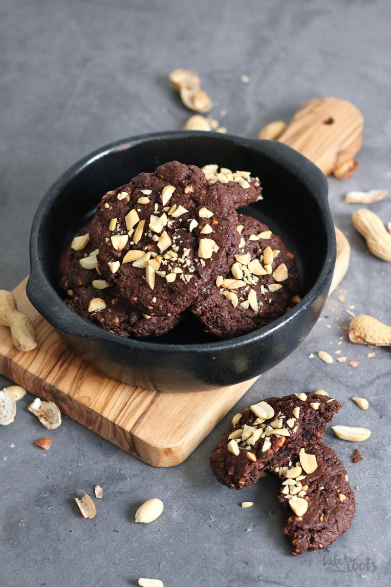 Vegane Erdnussbutter Chocolate Fudge Cookies | Bake to the roots