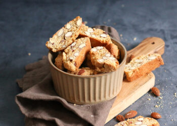 Almond Cantuccini | Bake to the roots