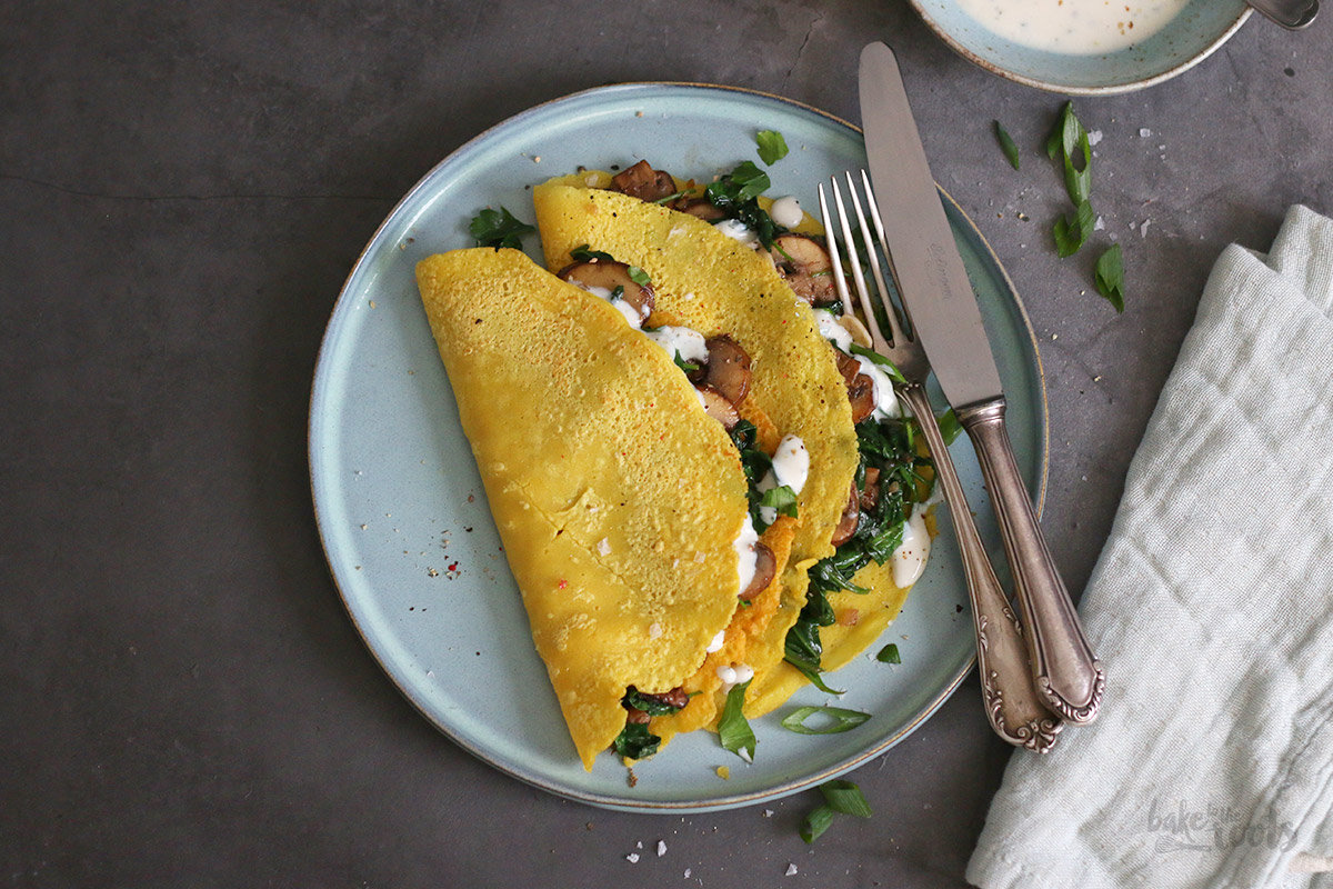 Vegan Chickpea Turmeric Crêpes with Spinach and Mushrooms | Bake to the roots