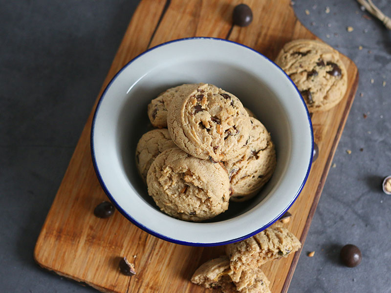 Peanut Butter (Chocolate) Cookies | Bake to the roots