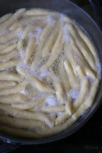 Schupfnudeln mit Sauerkraut | Bake to the roots